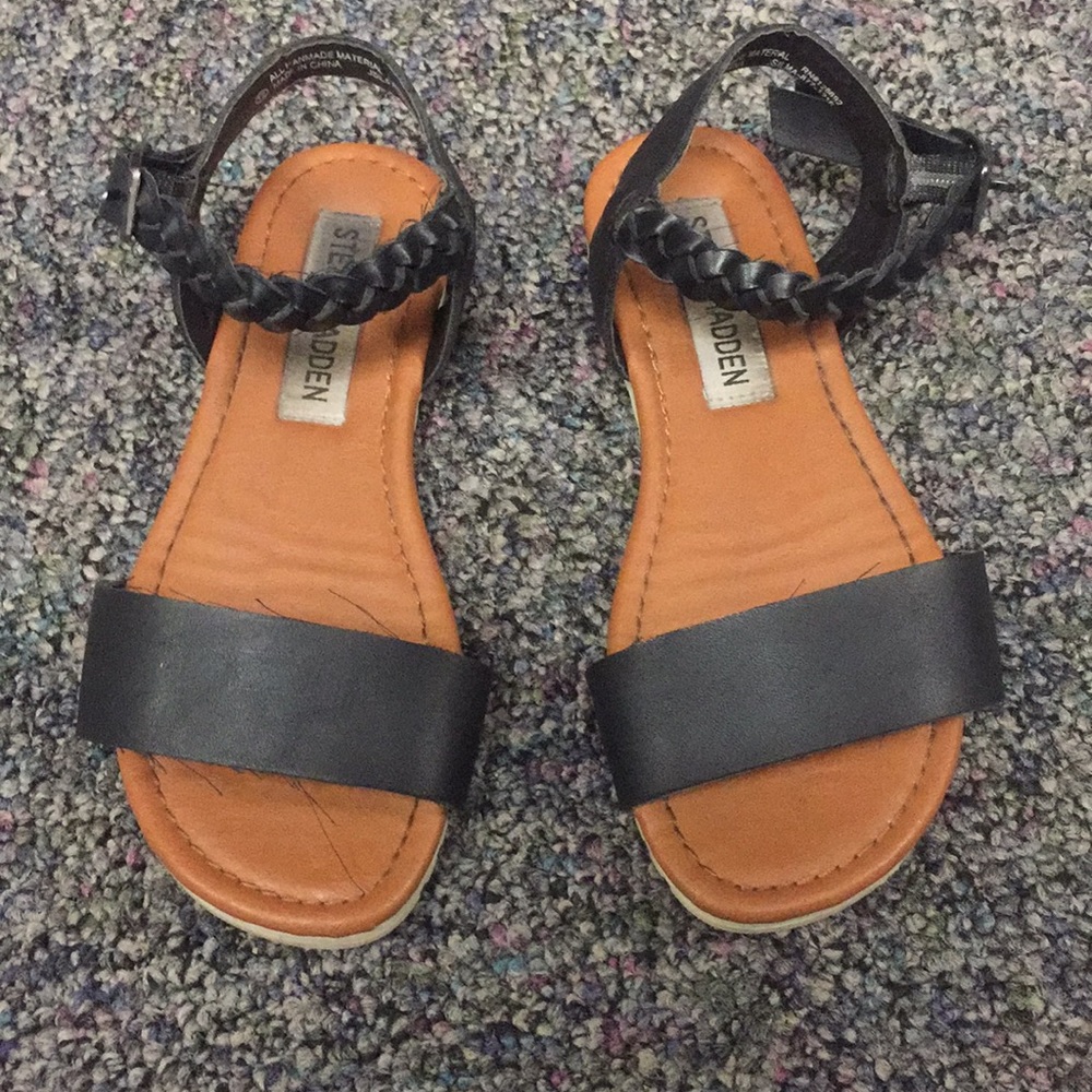 Steve Madden kids sandals